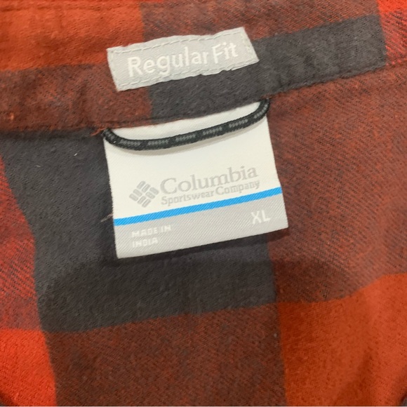 Columbia‎ Red and Black Plaid Long Sleeve Button Up XL Casual Regular Fit - Picture 2 of 6